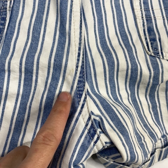 American Eagle Mom Short Blue White Striped Size 12 - Picture 9 of 9